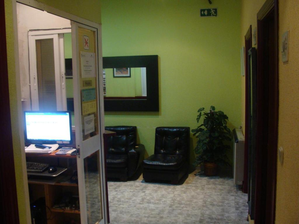 Hostal Inter Puerta Del Sol Auto Check In Madri Quarto foto