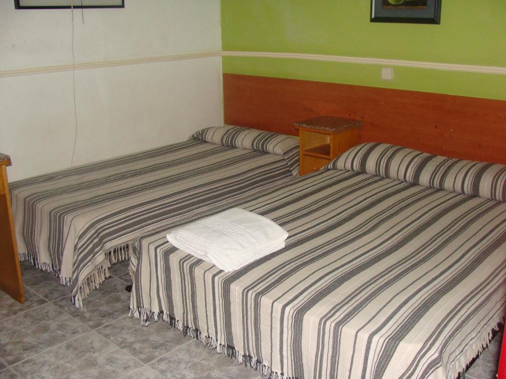 Hostal Inter Puerta Del Sol Auto Check In Madri Exterior foto