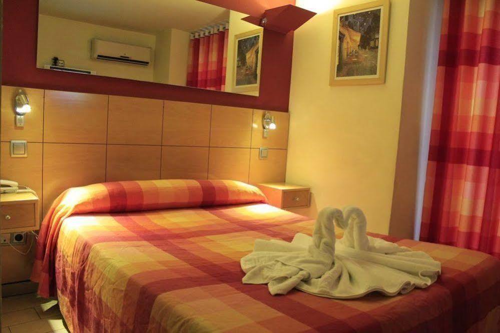 Hostal Inter Puerta Del Sol Auto Check In Madri Exterior foto