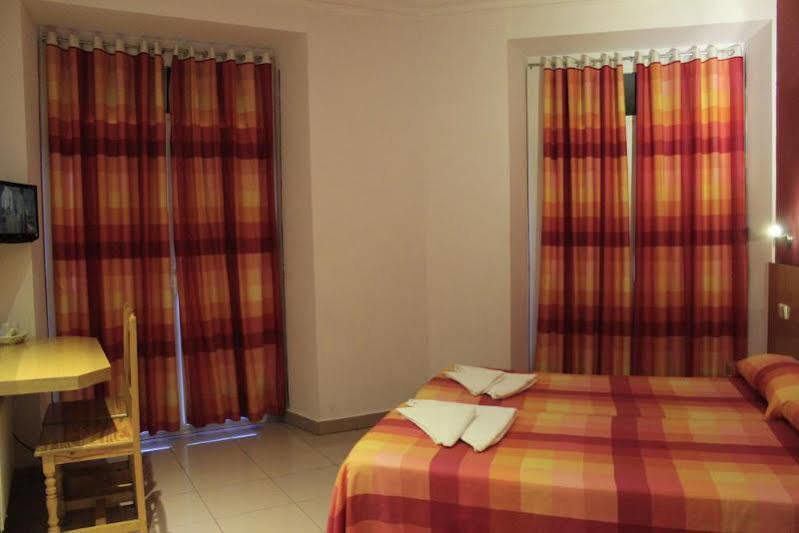 Hostal Inter Puerta Del Sol Auto Check In Madri Exterior foto