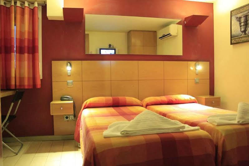 Hostal Inter Puerta Del Sol Auto Check In Madri Exterior foto