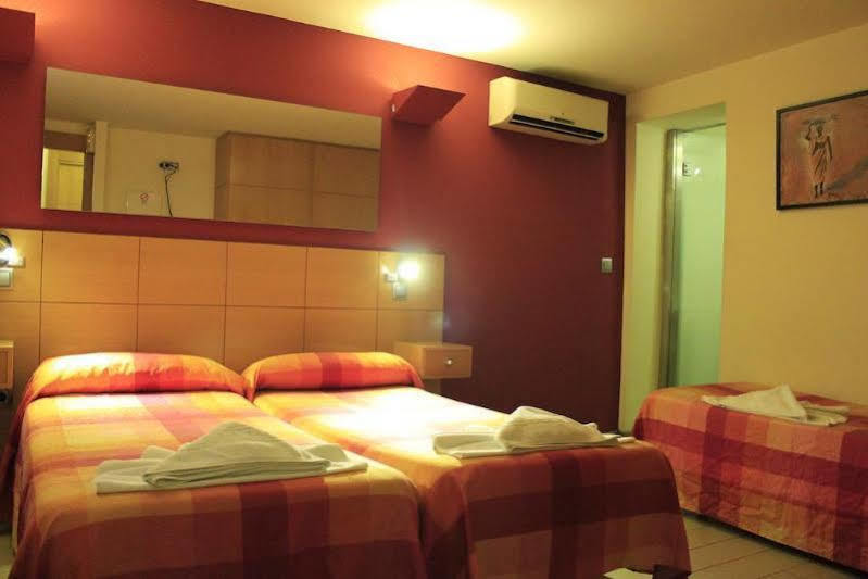 Hostal Inter Puerta Del Sol Auto Check In Madri Exterior foto